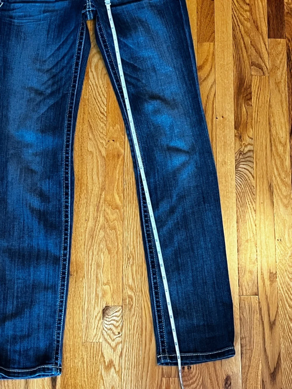 Express Women’s Stretch Skinny Jeans - Picture 3 of 8